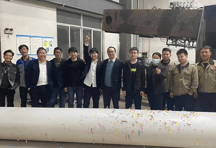 【喜報(bào)】滾塑電加熱設(shè)備/模具技術(shù)實(shí)現(xiàn)重大突破